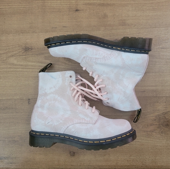 Dr. Martens Tie-Dye Print in Shades of Pastel Pink and White - Picture 7 of 16